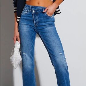 NWOT Vici Lucy Stretch Cross Over